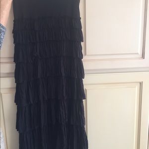 Sleeveless ruffled black dress size Small